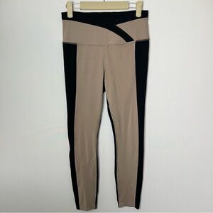 Athleta Chroma 7/8 Tan Black Athletic Leggings Size Small Crossover Waist Yoga